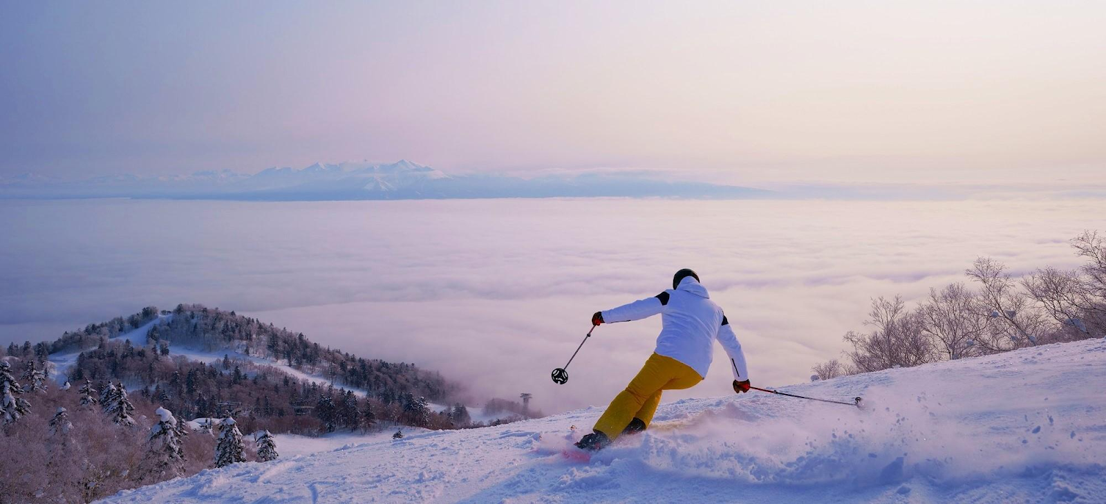 1.トップクラスの雪質と規模を誇る「富良野スキー場」