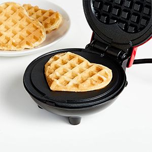 Heart-shaped Waffle Maker-  Best Birthday Gift For Mother
                  