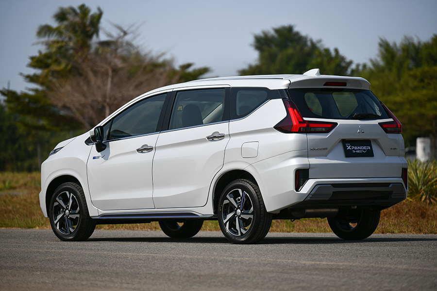 ดีไซน์การออกแบบของรถยนต์ : Mitsubishi Xpander HEV 2024