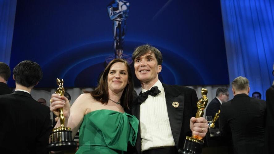 Jennifer Lame, winner of the award for best film editing for "Oppenheimer," left, and Cillian Murphy, winner of the award for best performance by an actor in a leading role for "Oppenheimer" pose at t