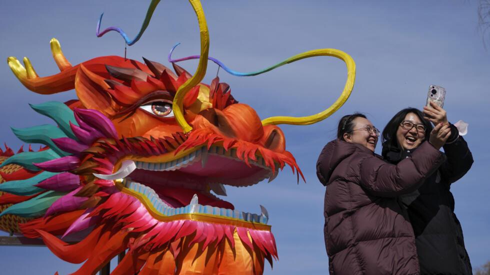 L'anne du dragon sera-t-elle propice  la natalit en Chine ?