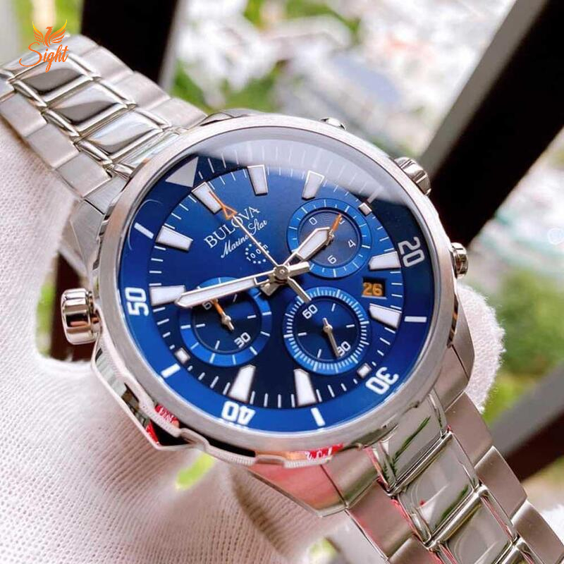 Bulova 96B256 có đường kính mặt số 43mm phù hợp với phái mạnh