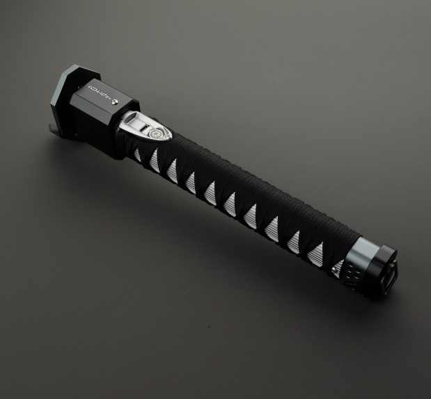 Ronin Replica lightsaber from Neo Sabers