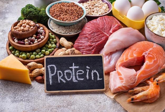 Quanti grammi di proteine al giorno sono necessari per costruire i muscoli?
