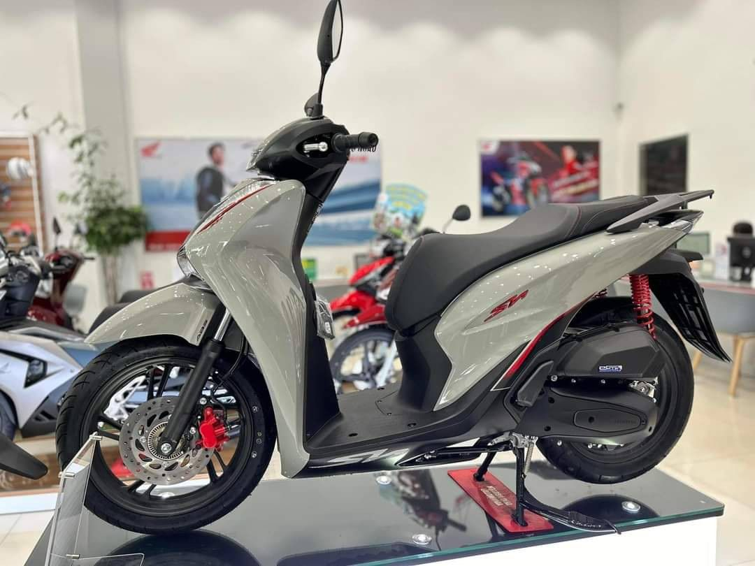 Giá xe Honda SH 125i 2024 mới nhất và thông tin màu sắc, phiên bản, TSKT (T03/2024)