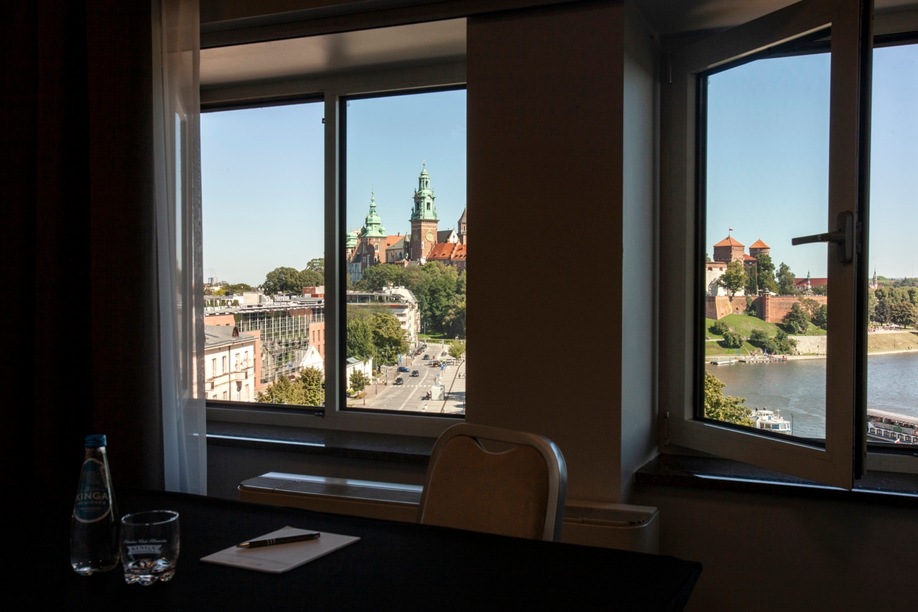 Centrum konferencyjne z widokiem na Wawel.