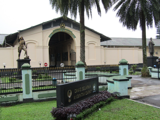 9 Rekomendasi Wisata Menarik Dekat Stasiun Bogor