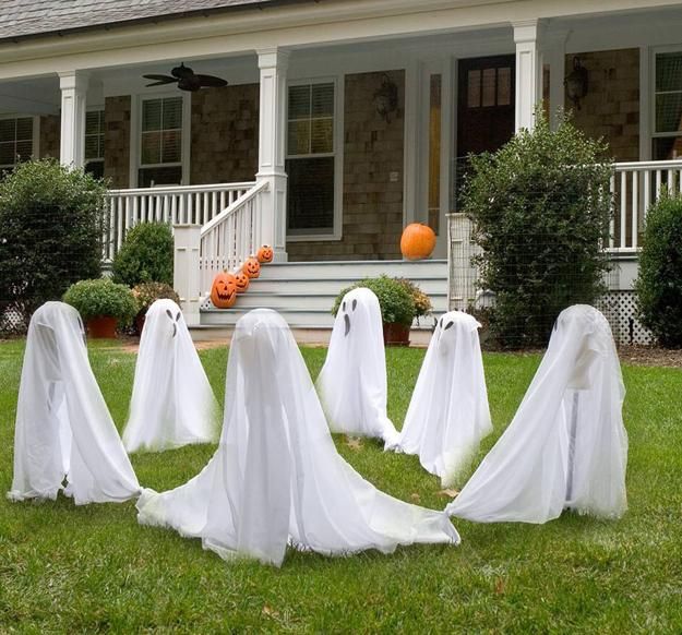 Halloween Home Decor - Ghoulish gardens