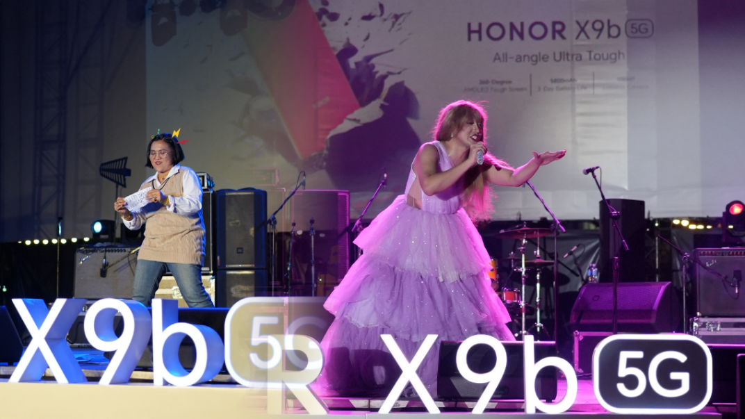 Kween Yasmin and Lady Gagita entertaining the guests at the HONOR X9b 5G Bagsakan Concert