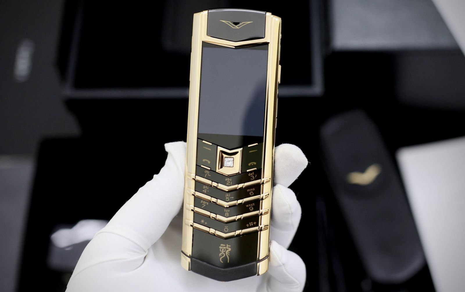 Vertu Signature S Dragon Rose Gold