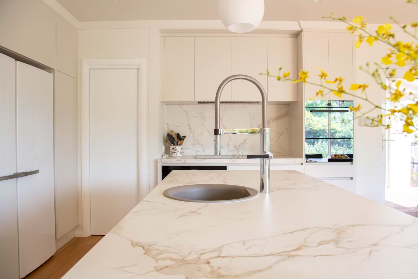 An image of kitchen sink interior design