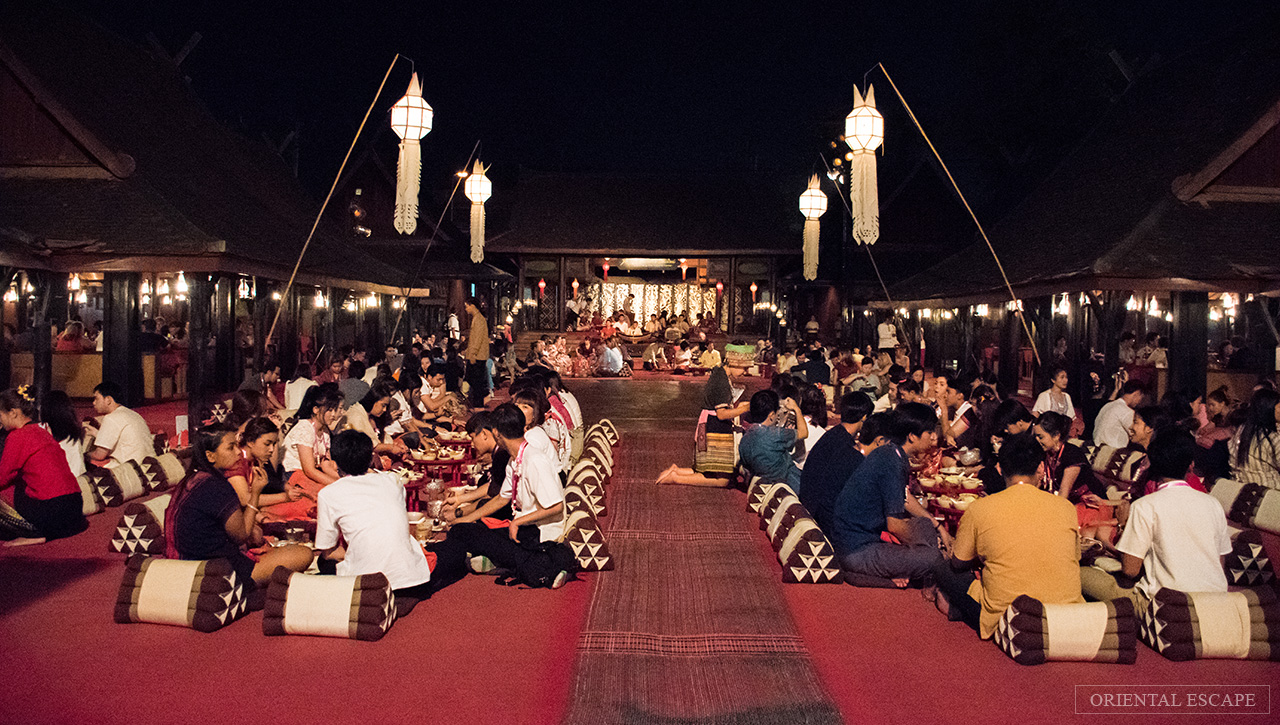 Nhà hàng Old Chiang Mai Cultural Center