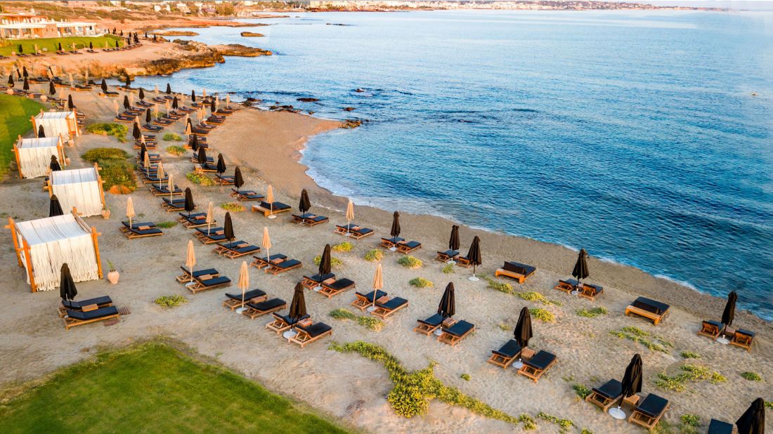 Seaside Sanctuaries Opulent Beach Stays