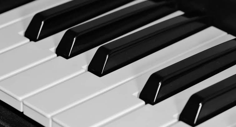 Beyond Worksheets? Rethinking Piano Key Learning for Modern Students