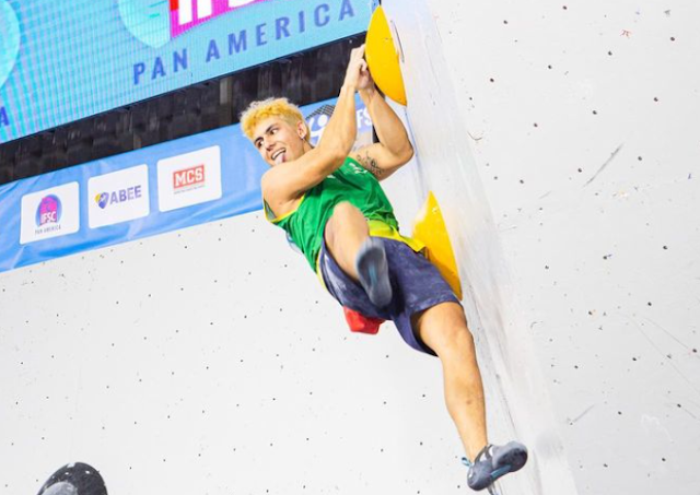 Rodrigo Hanada na Copa do Mundo de Escalada Esportiva em Keqiao (Foto: @alidmachado / Instagram)