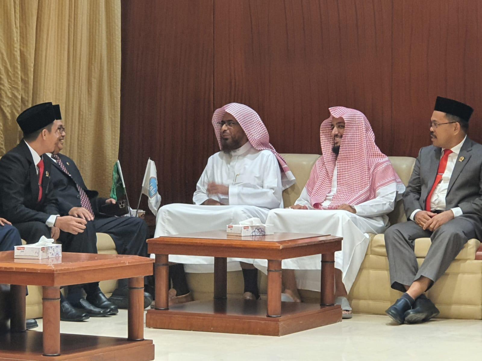 Peserta Delegasi Tiba di Higher Judicial Institute Riyadh | (6/11)