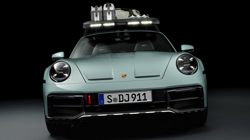 ดีไซน์ภายนอกรถยนต์ : Porsche 911 Dakar