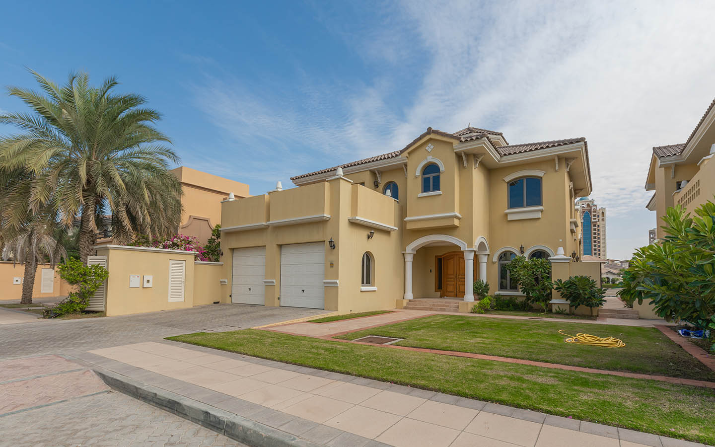 Mirdif is one of the Popular areas to rent 4-bed villas under AED 200k in Dubai