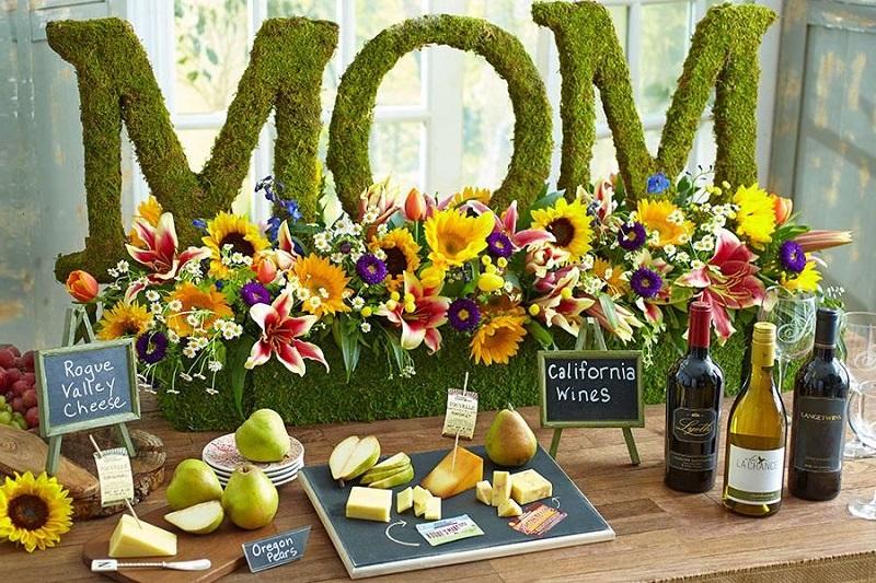 Fun and Beautiful Mother's Day Decor Ideas