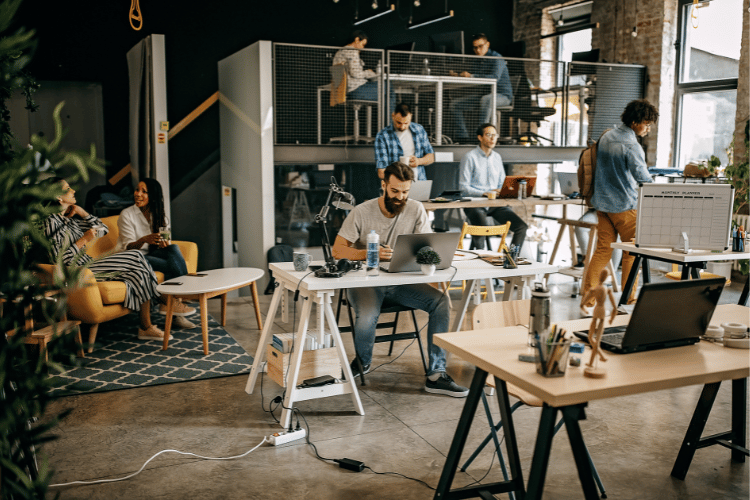freelancers-in-a-coworking-space