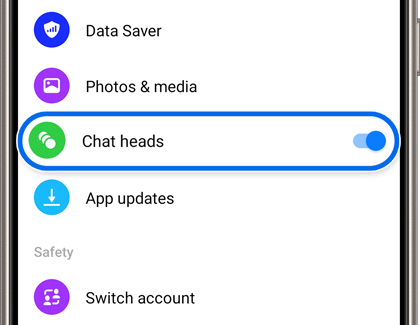 Chat heads switched on in Facebook Messenger with a Galaxy phone