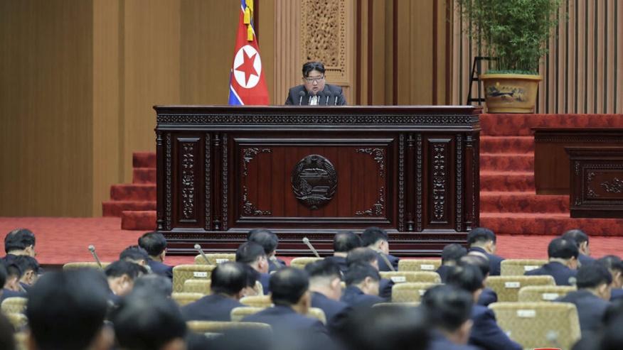 Lãnh đạo Bắc Triều Tiên Kim Jong Un phát biểu tại Hội Nghị Nhân Dân Tối Cao (Quốc Hội), Bình Nhưỡng, ngày 15/01/2024.
