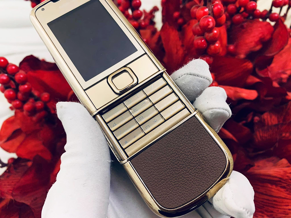 NOKIA 8800 ARTE GOLD 18K DA NÂU