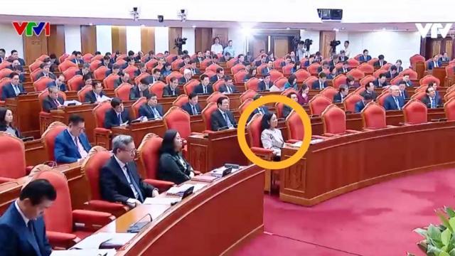 Bà Trương Thị Mai có tham gia Hội nghị nhưng không ngồi ghế chủ tọa như mọi khi
