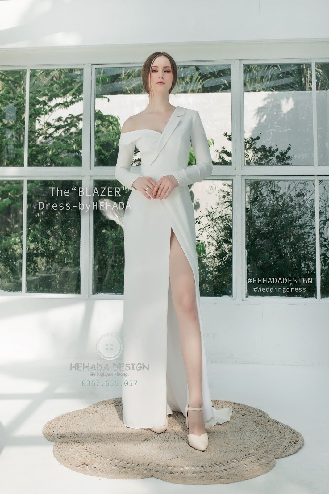 Form dáng thiết kế váy The Blazer Dress