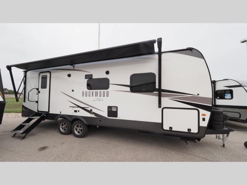 Find more easy-to-tow travel trailers when you shop at AllSeasons RV today.