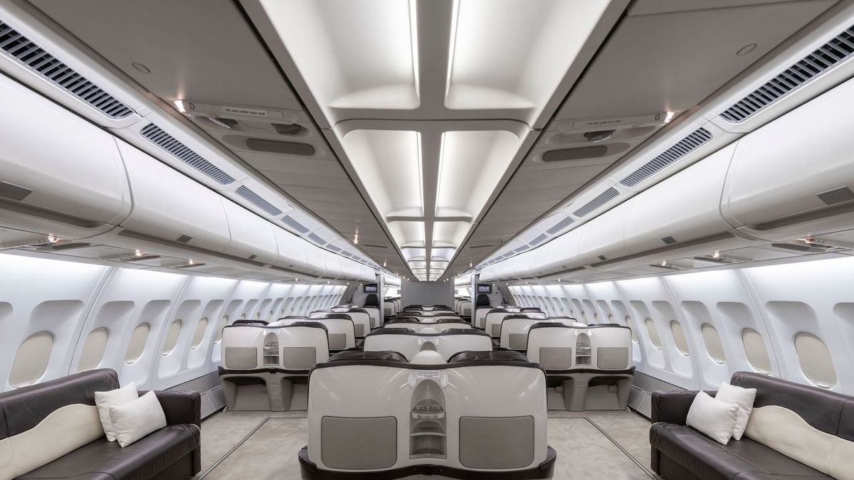 High Class Travel Luxury Edition