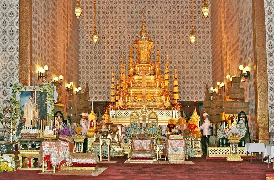 Sảnh ngai vàng Dusit Maha Prasat