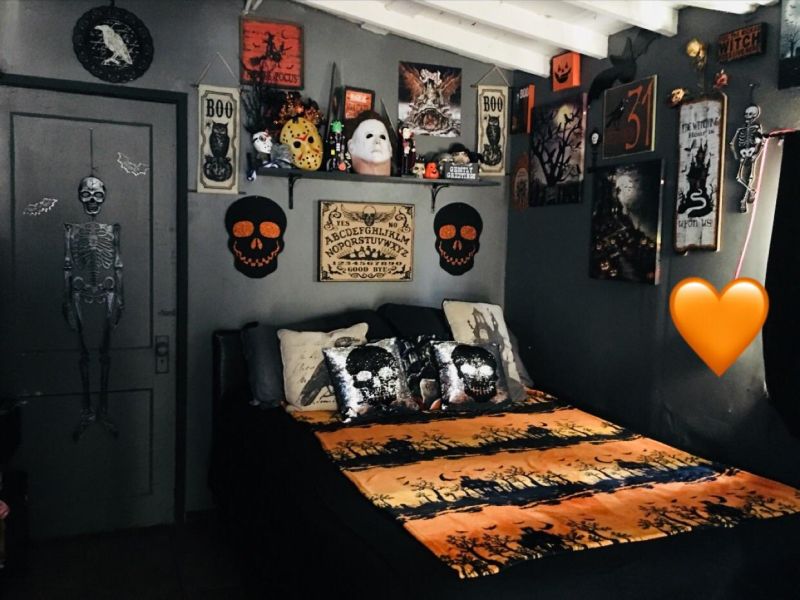 Halloween home decor - Haunting bedrooms 