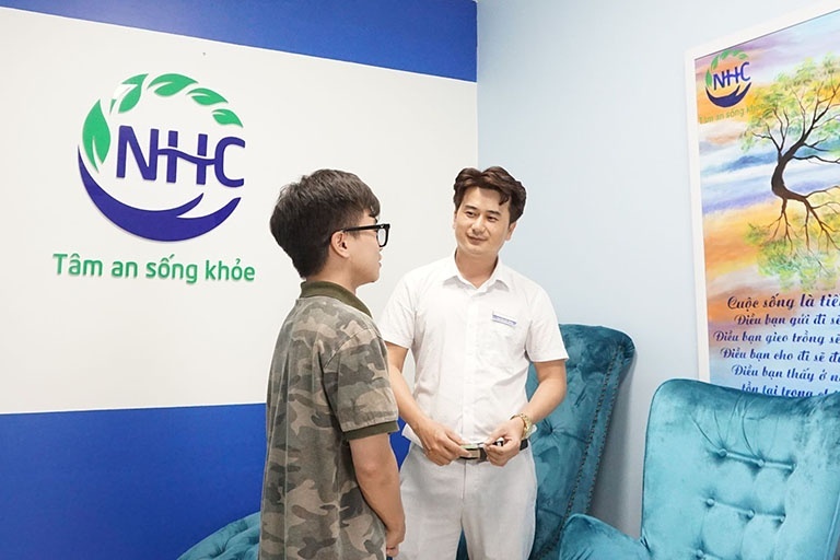 Những thách thức về cai nghiện mạng xã hội trở nên dễ dàng khi được trị liệu tại NHC Việt Nam 