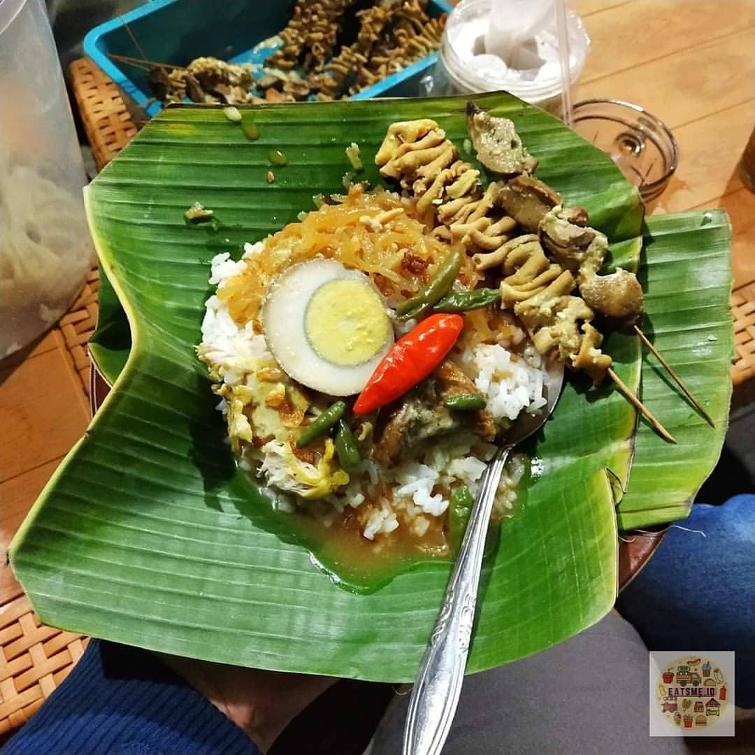 kuliner malam semarang nasi ayam Bu Jawi