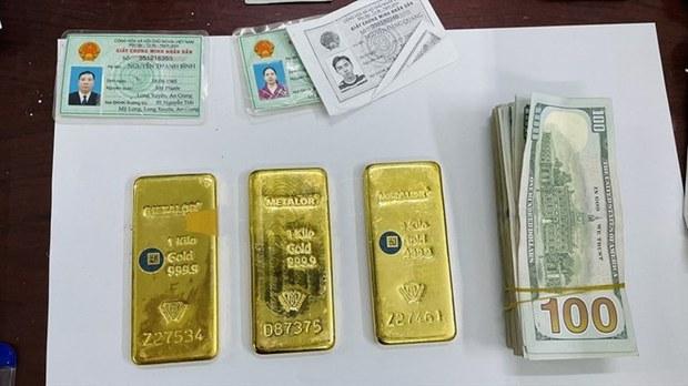Vụ buôn lậu hơn sáu tấn vàng sang Campuchia có liên quan của tiếp viên và biên phòng