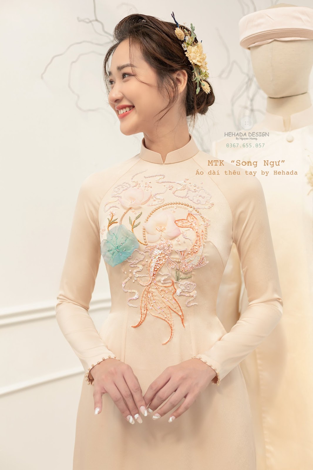 Họa tiết nổi bật của áo dài Song Ngư Nude