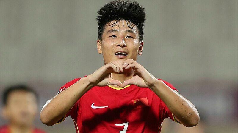 Top 5 cầu thủ thi đấu cho bóng đá Trung Quốc lâu nhất