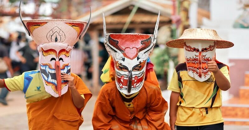 Top 4 lễ hội mùa hè ở Thái Lan - những chiếc mặt nạ kì bí trong lễ hội ma xó