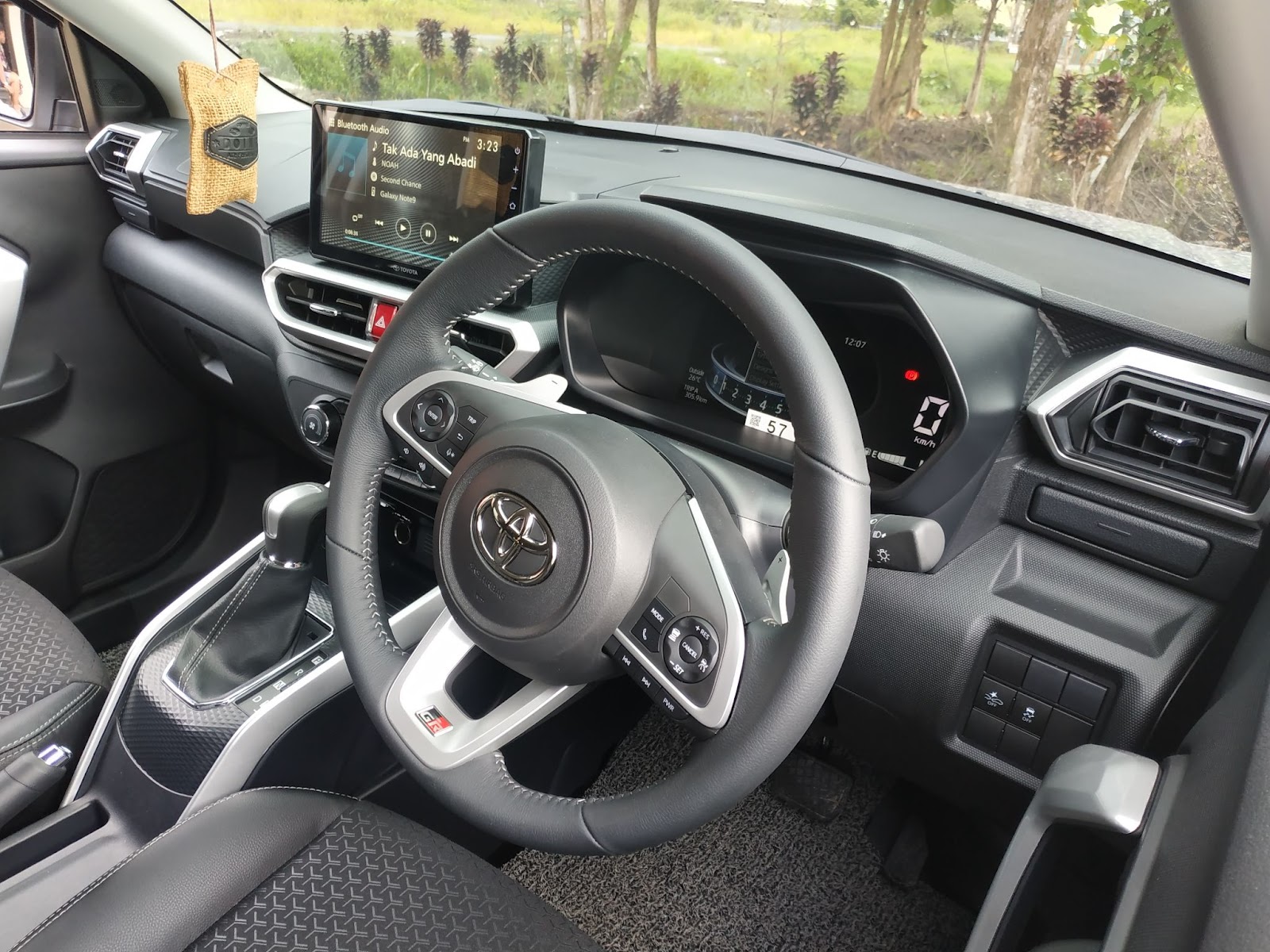 Upgrade Interior Toyota Raize