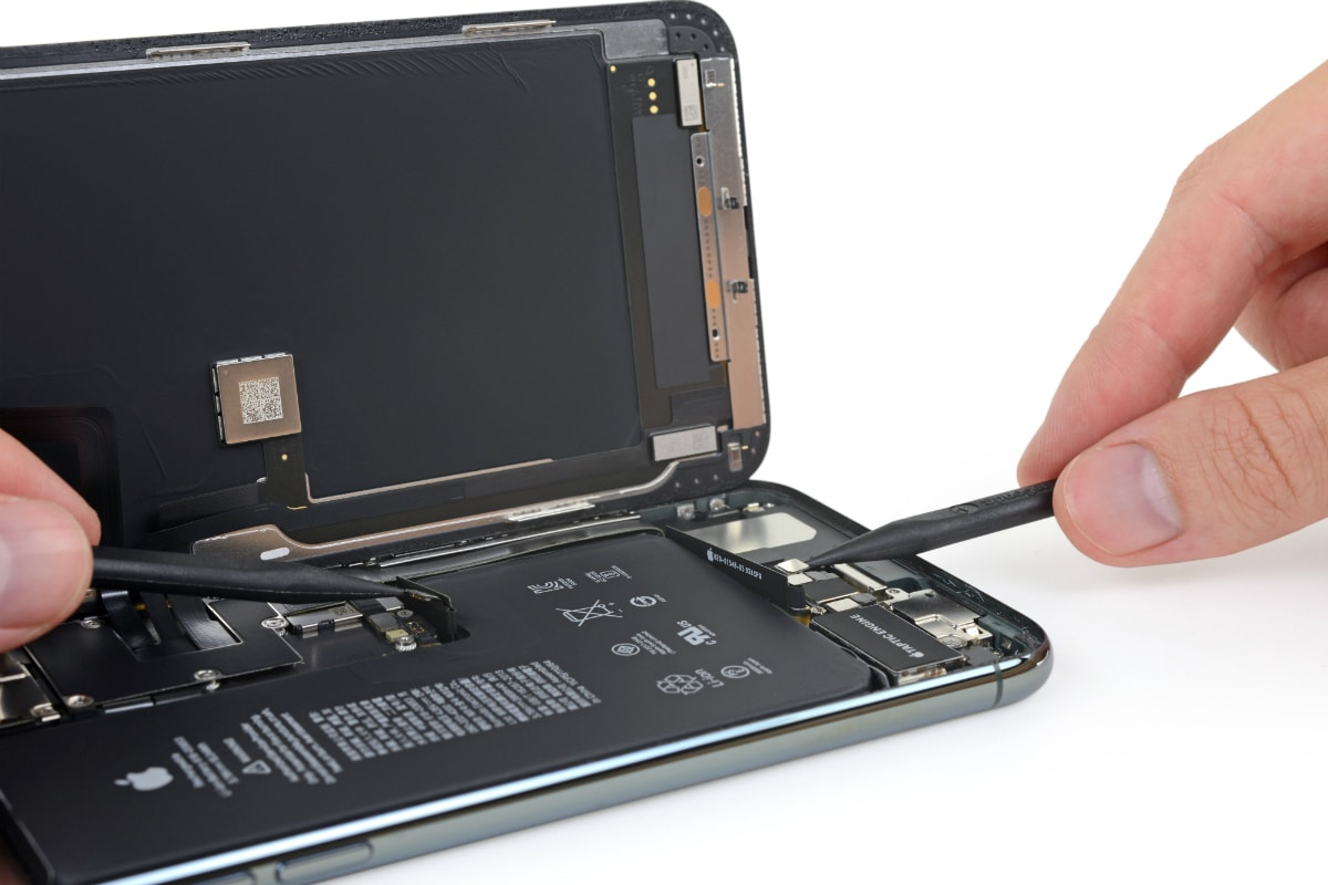 thay màn iPhone 12