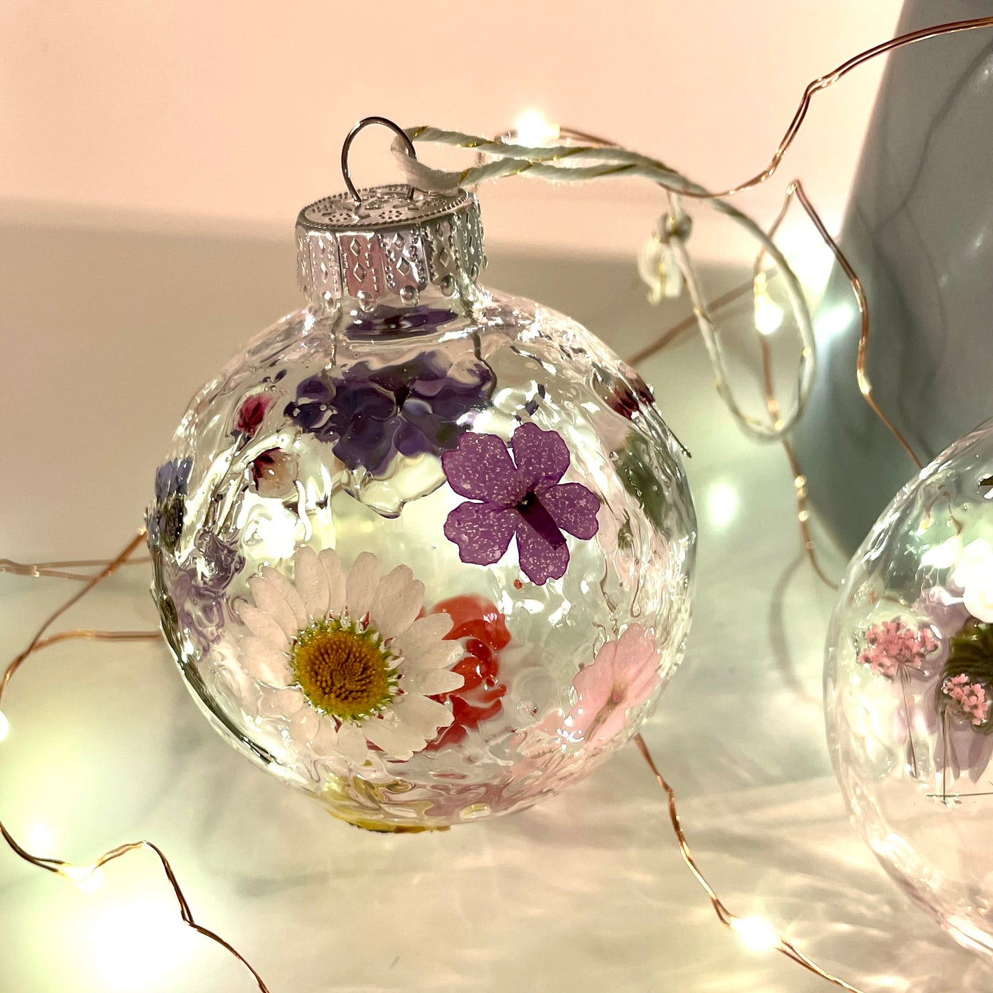 Dried Flowers Christmas Ornaments | escapeauthority.com