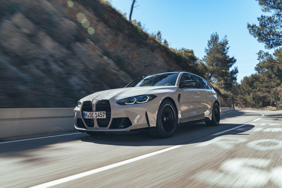 ระบบความปลอดภัยของรถยนต์ : BMW M3 Competition M xDrive Touring