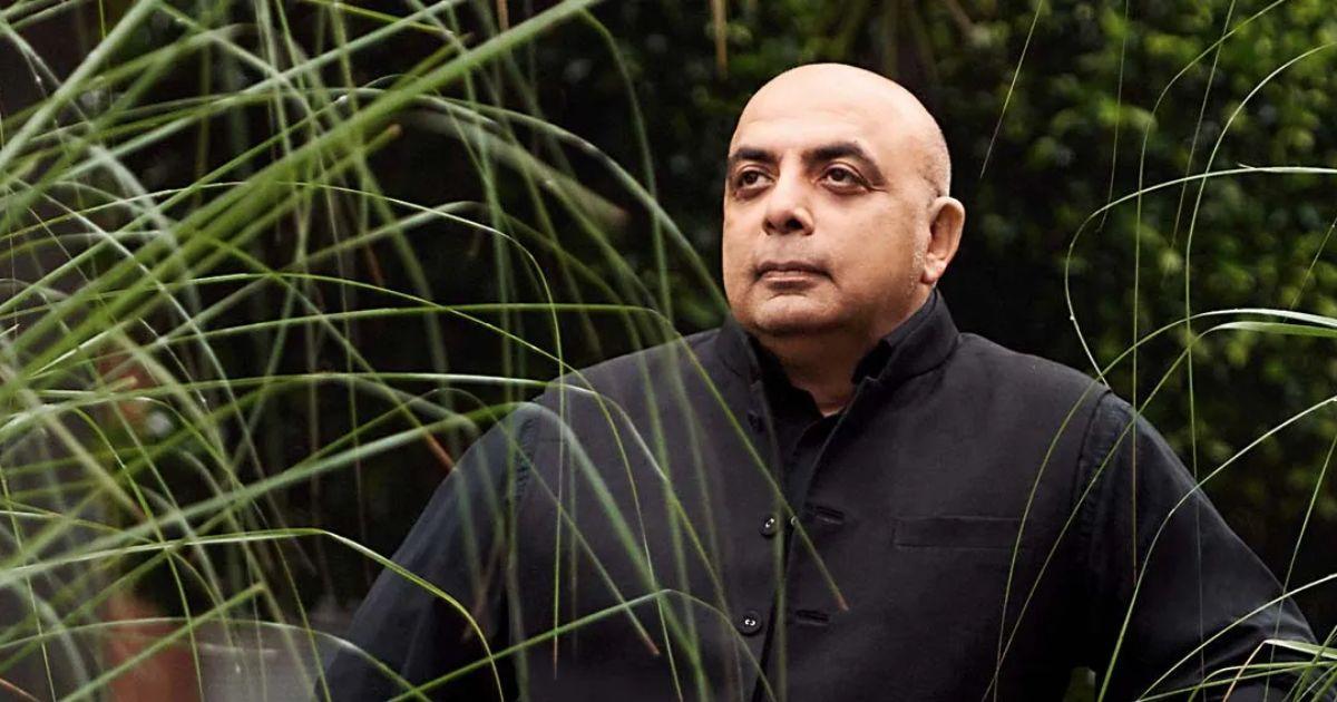 Indian multi-designer boutiques were founded by fusion-loving designer Tarun Tahiliani
