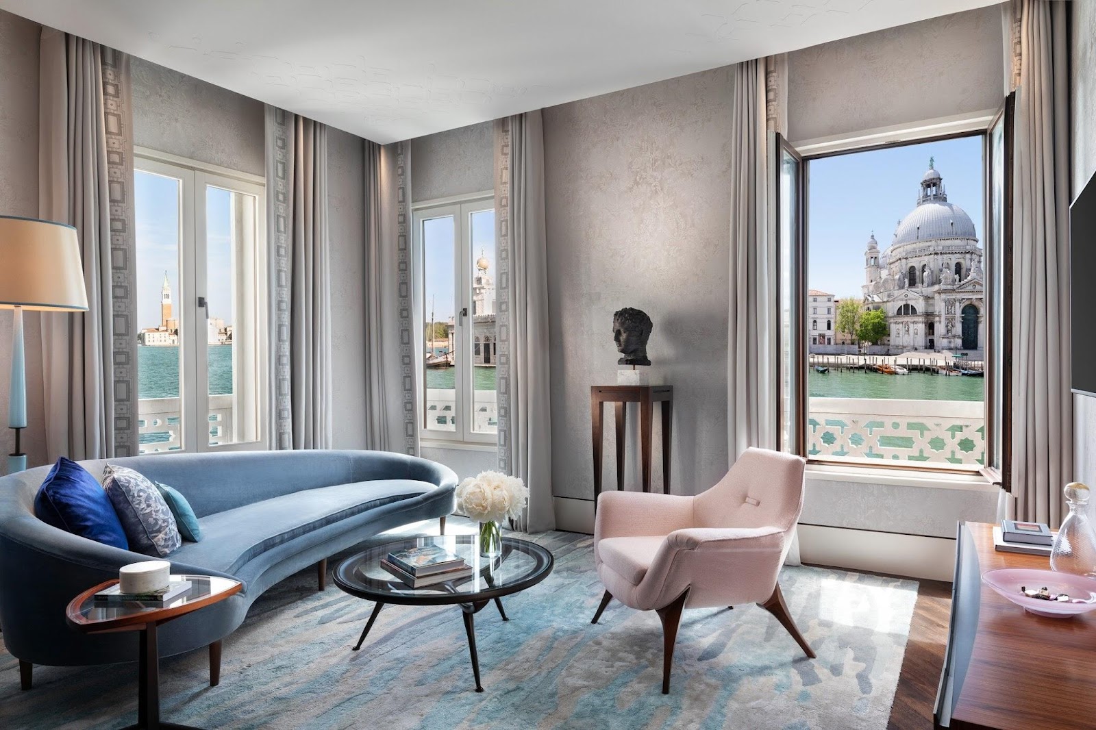 Premier Boutique Stylish Travel Stays
