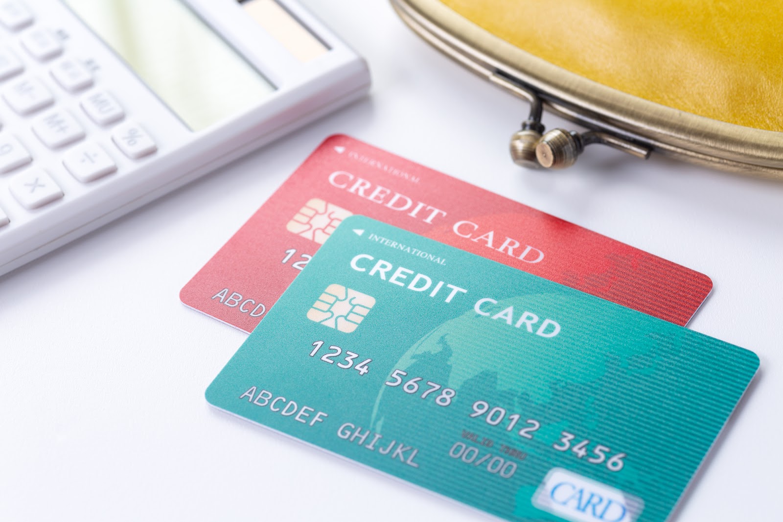 クレジットカードの過払い金があるかを確認して、請求するまでの手続きの流れを解説します。