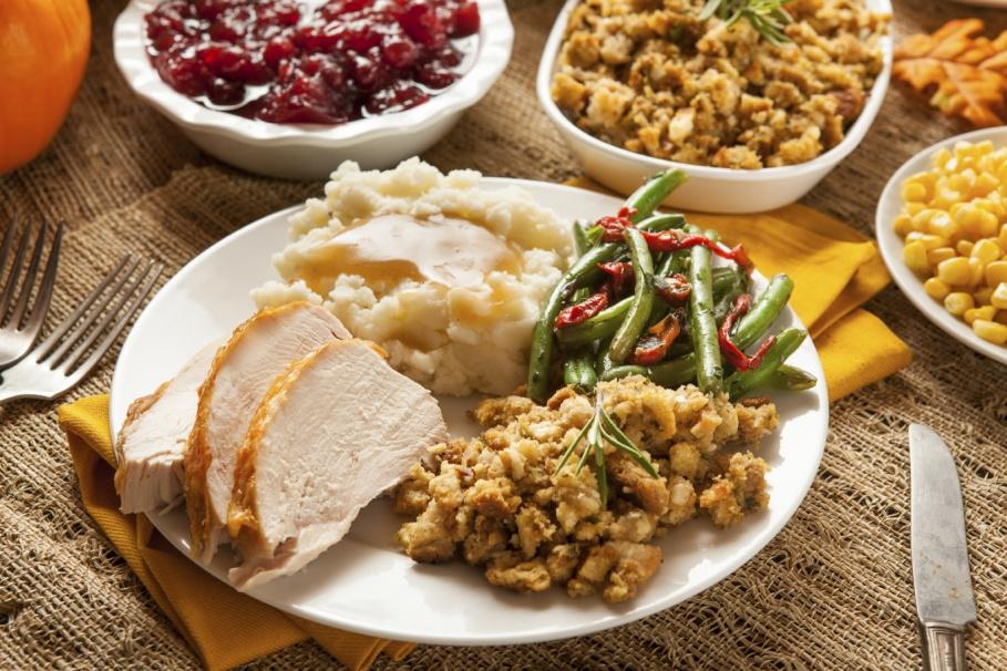 Thanksgiving Plate 11-8-22.jpg