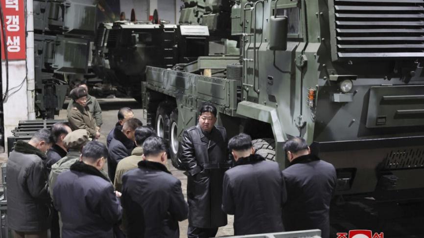 Le dirigeant nord-coréen Kim Jong-un lors de sa visite des usines de munitions, les 8 et 9 janvier 2024. 