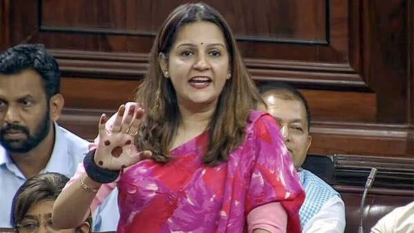 Priyanka Chaturvedi on CM's misogynistic comments.