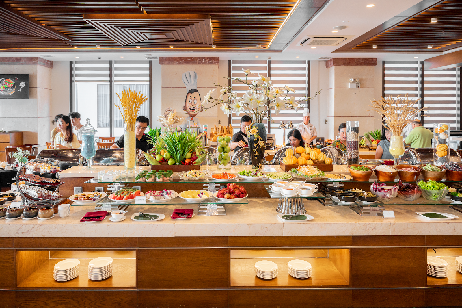 Khách sạn 20/10 tại Đà Nẵng giá tốt nhất 2023 cho hội phụ nữ  - Thưởng thức bữa sáng đa dạng 